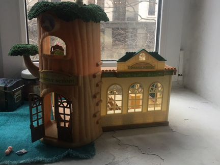 Sylvanian families лесная школа