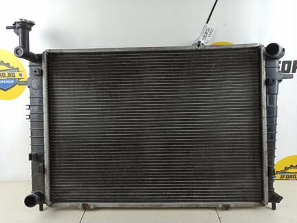 Радиатор охлаждения Kia Sportage KM 2.0 2005