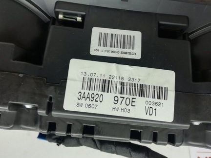 Панель приборов Volkswagen Passat B7 2.0 TDI