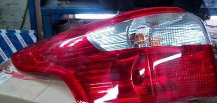 Фонарь задний внешний левый Focus III 11-19 универ