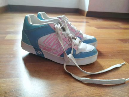 Кроссовки на колёсиках heelys