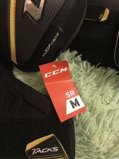 Новая хоккейная экипировка (щитки)