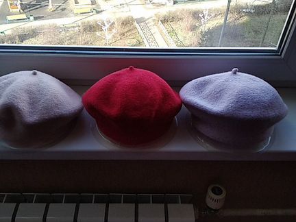 Береты женские