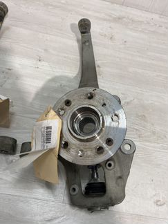 Кулак поворотный со ступицей mercedes w164 x164