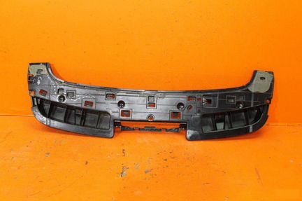 Пыльник бампера Jeep Grand Cherokee WK2 2010-Нв