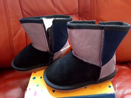 Новые сапожки угги
