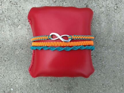 Плетёный браслет