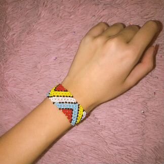 Браслет из бисера