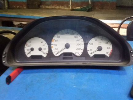 Мерседес 202 208 щиток панель приборов