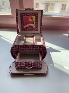 Шкатулка для украшений