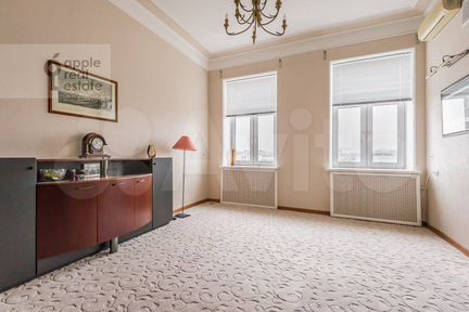 3-к квартира, 100 м², 4/6 эт.