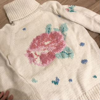 Свитер дизайнерский шерстяной