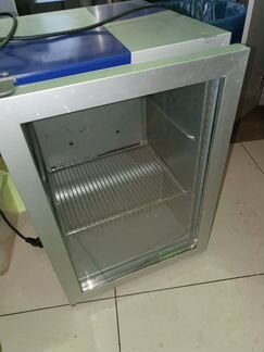 Холодильник Ред булл