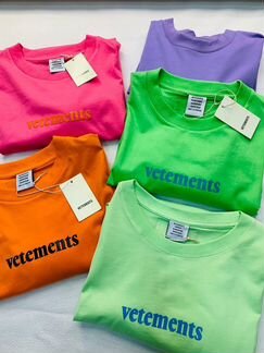 Футболка Vetements
