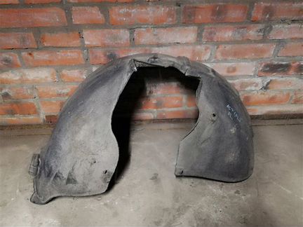 Подкрылок передний левый Skoda Octavia A5 1Z3