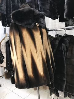 Шуба из меха бобрика