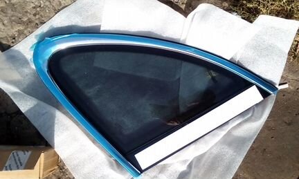 Porsche Cayenne 958 задняя левая форточка Новая