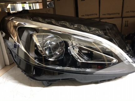 Фара Mercedes Benz W 205 правая сторона