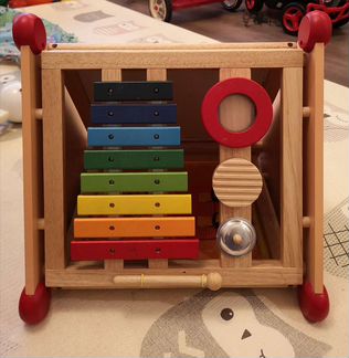 Развивающие игрушки