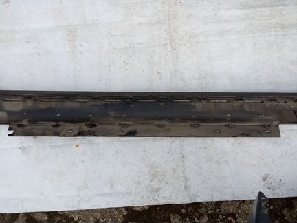 Бмв X1 E84 накладка порога лев