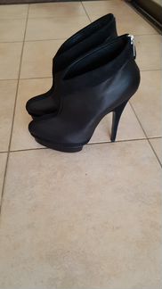 Ботильоны Yves Saint Laurent