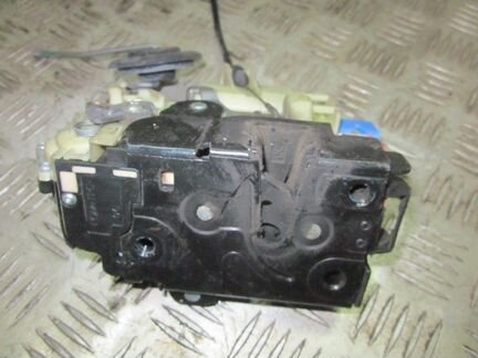 Замок передний левый Фольксваген Транспортер Т5