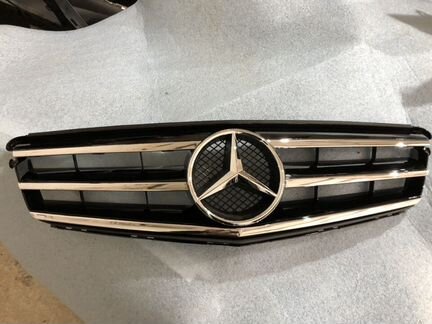 Решетка радиатора Мерседес 204 Авангард w204 амг
