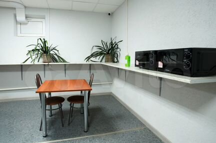 Комната 16 м² в > 9-к, 1/4 эт.