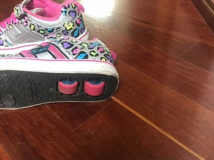 Кроссовки-ролики с лампочками