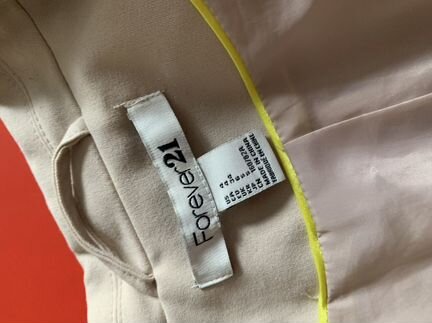 Пиджак бежевый