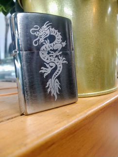 Новая оригинальная зажигалка Zippo dragon1