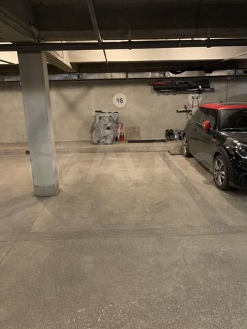 Снять парковку авито. Снять парковку авито. Сдам парковочное место. Снять парковку авито. Люблинский парк парковка.