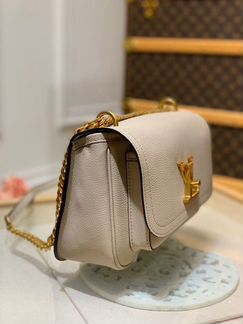 Сумка Louis Vuitton Lockme Chain M57072 беж