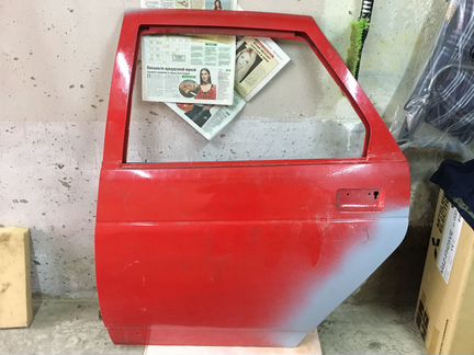 Дверь левая задняя 2110