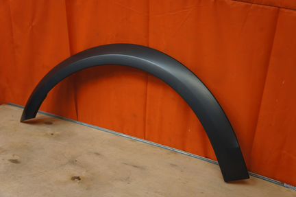 Молдинг крыла передний левый Audi Allroad C7