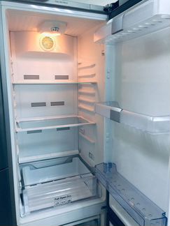 Холодильник Beko серебристый