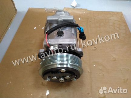 Компрессор кондиционера Volvo VNL 20501069