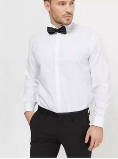 Мужские рубашки новые под бабочку и запонки