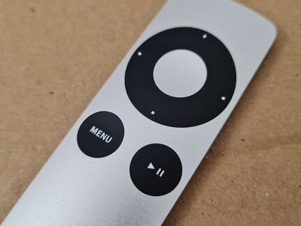 Пульт Apple remote