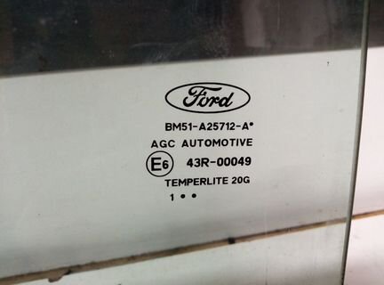 Стекло двери Форд Фокус 3 заднее правое